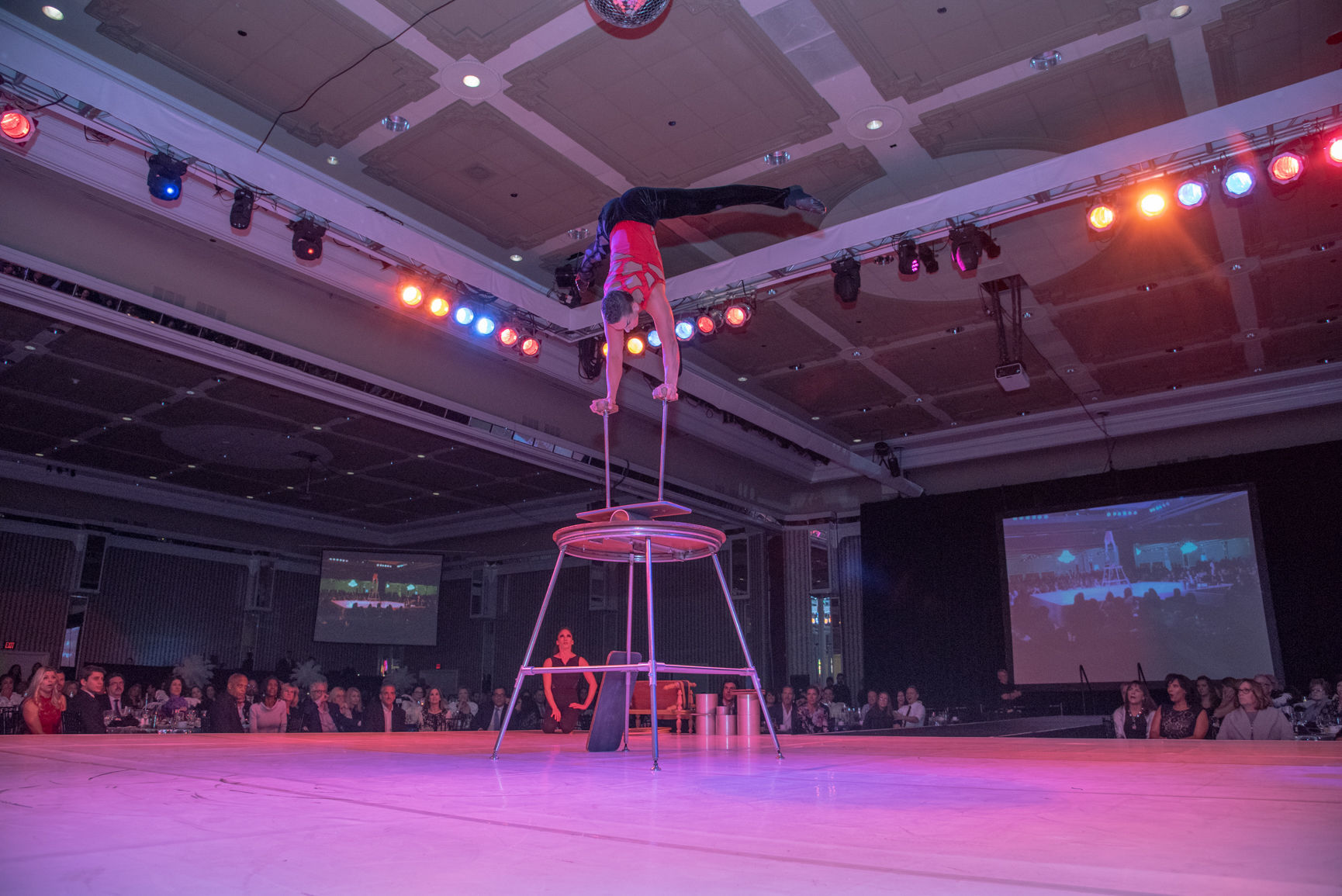 110318_acw_dancinggallery-744.jpg